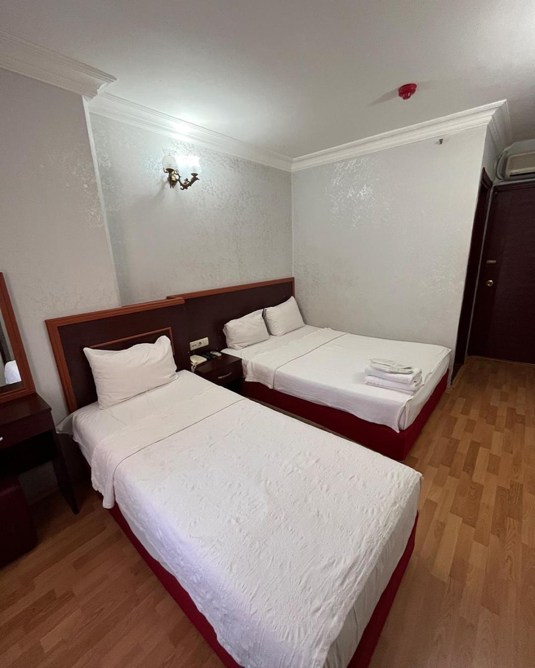 Red White Hotel Istanbul Eksteriør billede