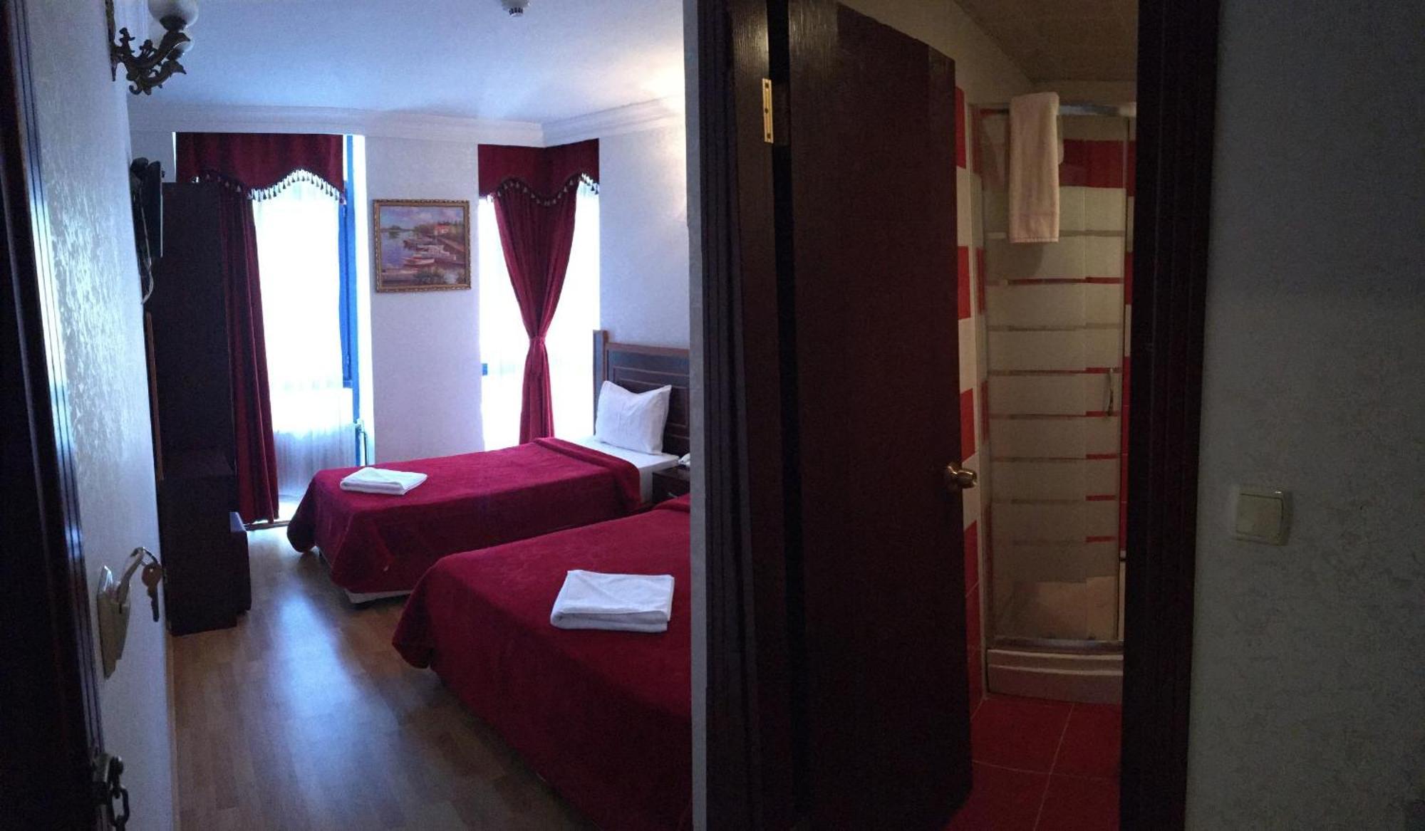 Red White Hotel Istanbul Eksteriør billede