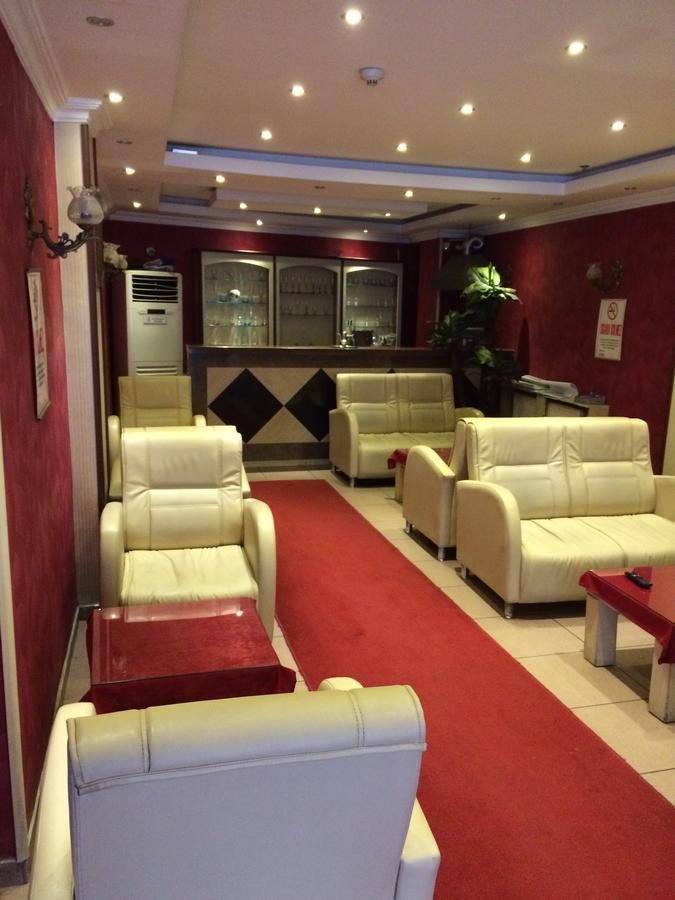 Red White Hotel Istanbul Eksteriør billede